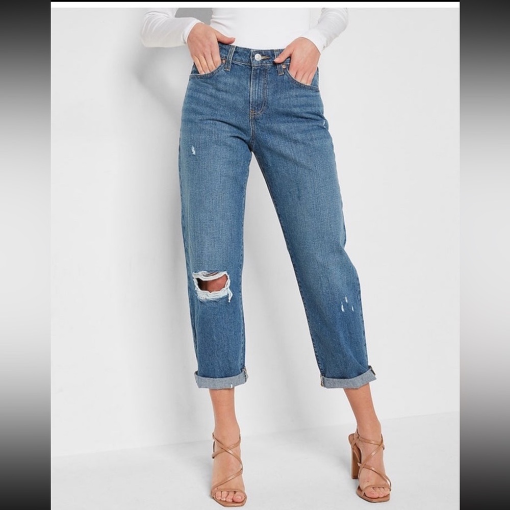 Express Mid-Rise Ripped Boyfriend Jeans
